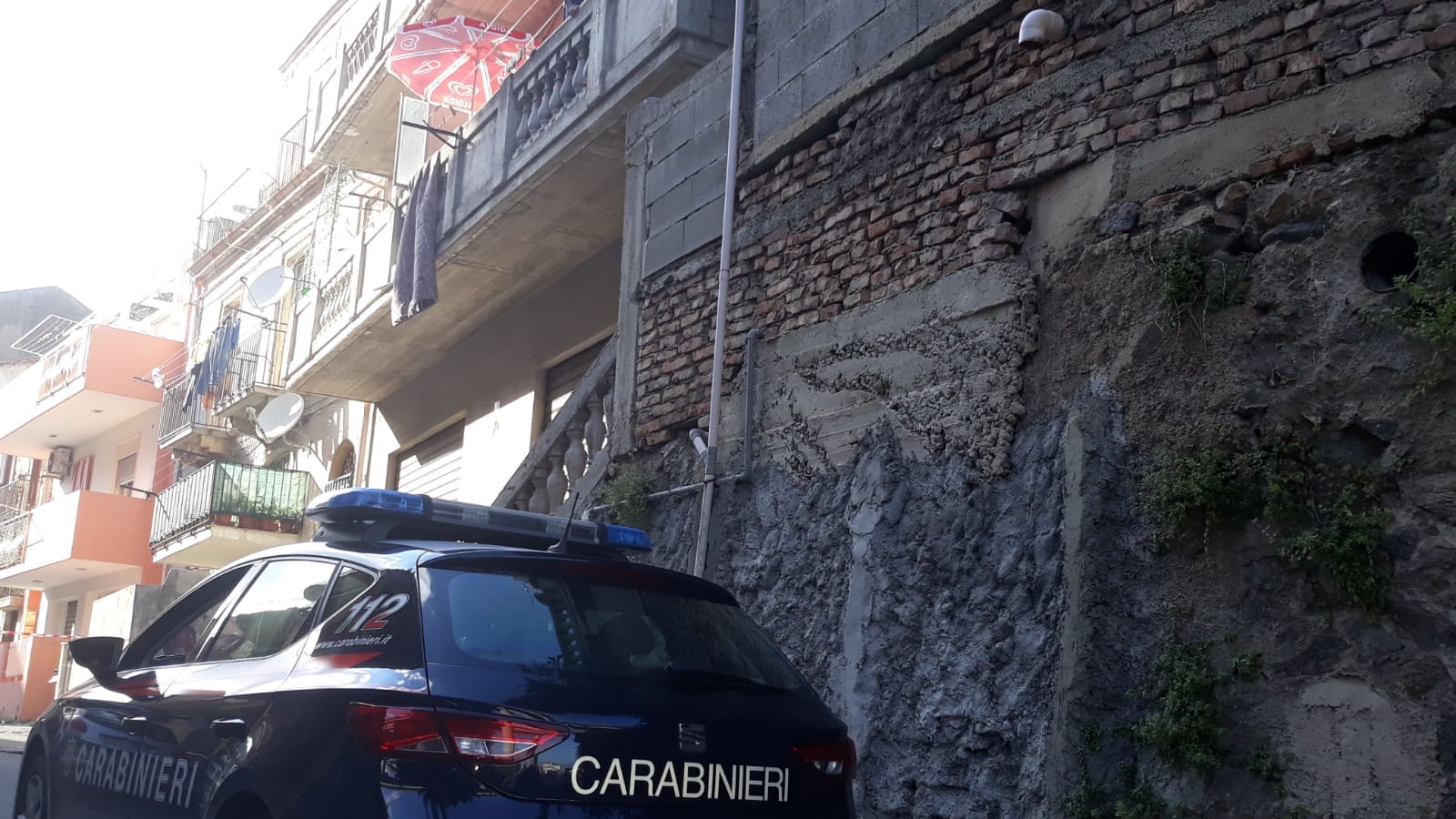 Anziano si lancia dal balcone, secondo caso di suicidio in appena tre giorni a Bordonaro