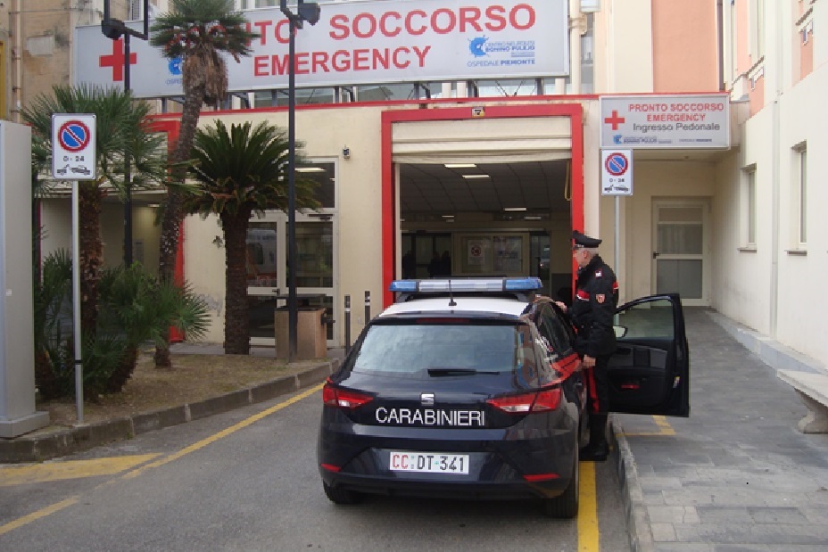 Picchia in strada l'ex fidanzata e la manda in ospedale, arrestato 18enne gambiano