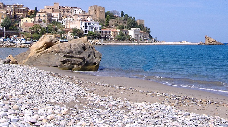 Castel di Tusa, forum sullo sviluppo territoriale con 5 mln di euro e il Sindaco metropolitano De Luca