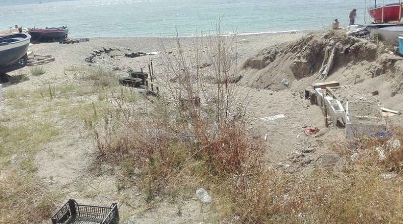 Spiagge libere sudicie, bisogna frequentare solo i lidi per la pulizia? Critici i tratti del Ringo e Paradiso. Ma ci sono proposte