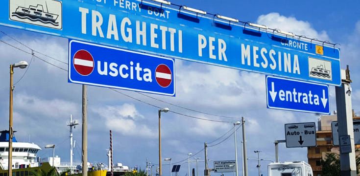 Esodo estivo: tre ore d'attesa per l'imbarco in Sicilia. Emergenza di terzo livello a Villa San Giovanni