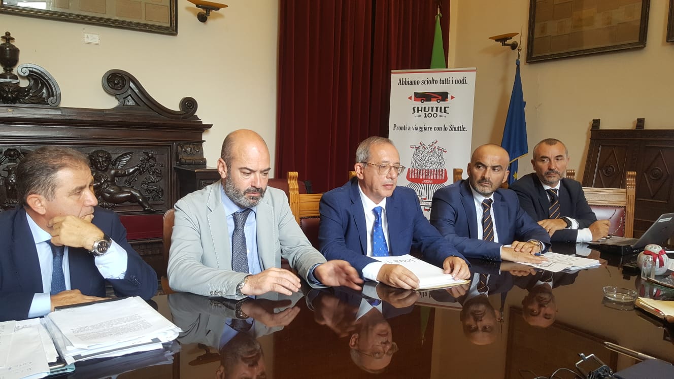 Rapidità nei collegamenti urbani sarà il timbro dell'Atm: shuttle, mini – stazioni e parcheggi di interscambio. Non ultima la riduzione costi