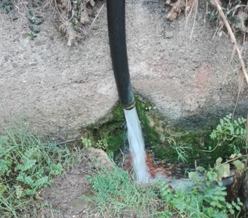 Contrada Grancabella senz'acqua, Biancuzzo striglia l'Amam