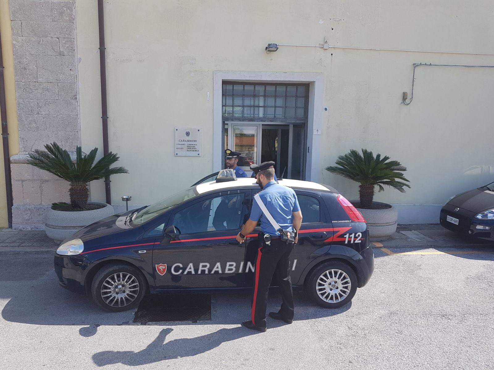 Milazzo, spaccia hashish vicino una scuola: denunciato 17enne