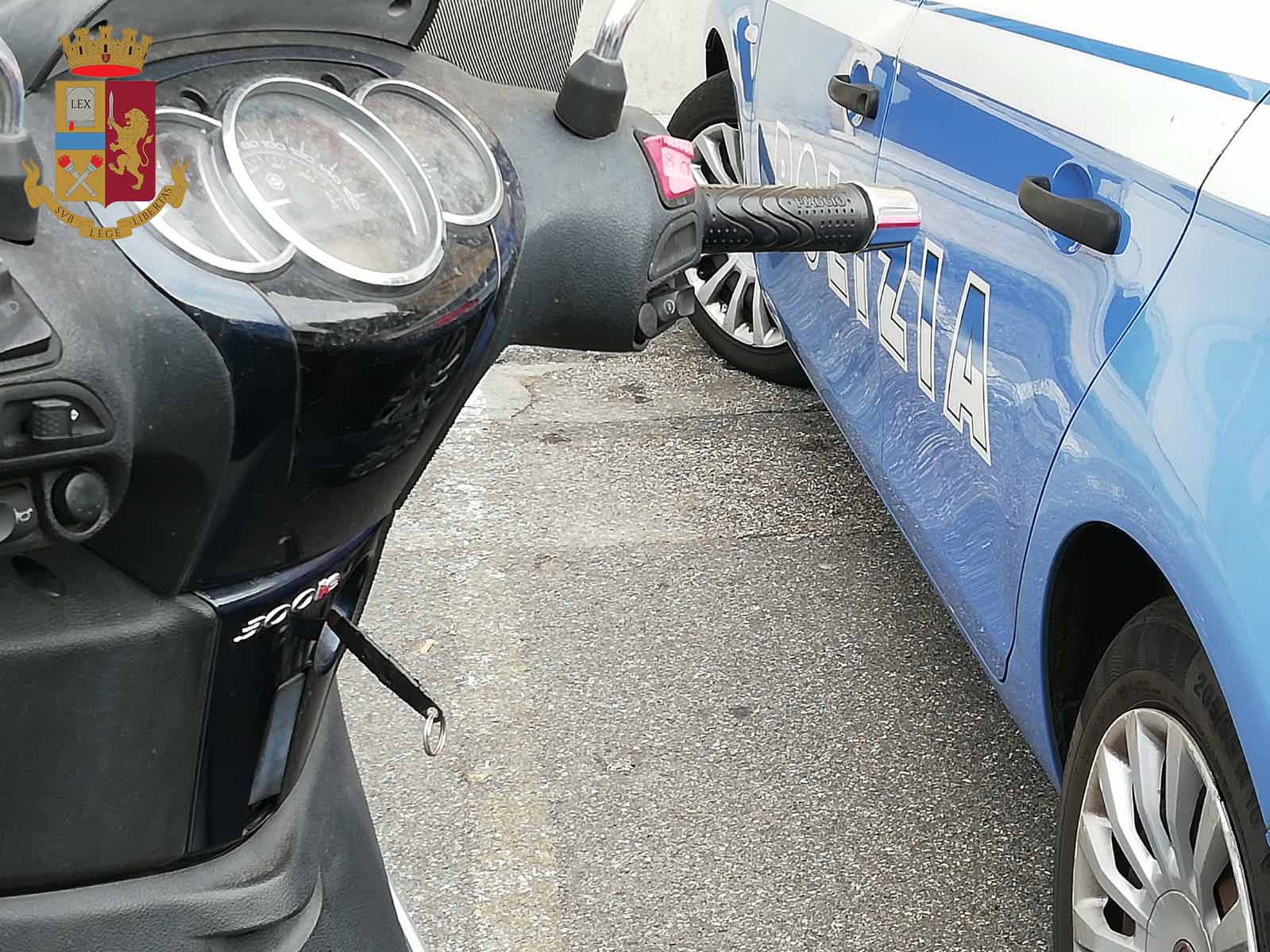 Tentano di rubare un motociclo: denunciati due minorenni