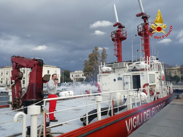 Prevenzione, vigili del fuoco e capitaneria di porto svolgono esercitazione congiunta