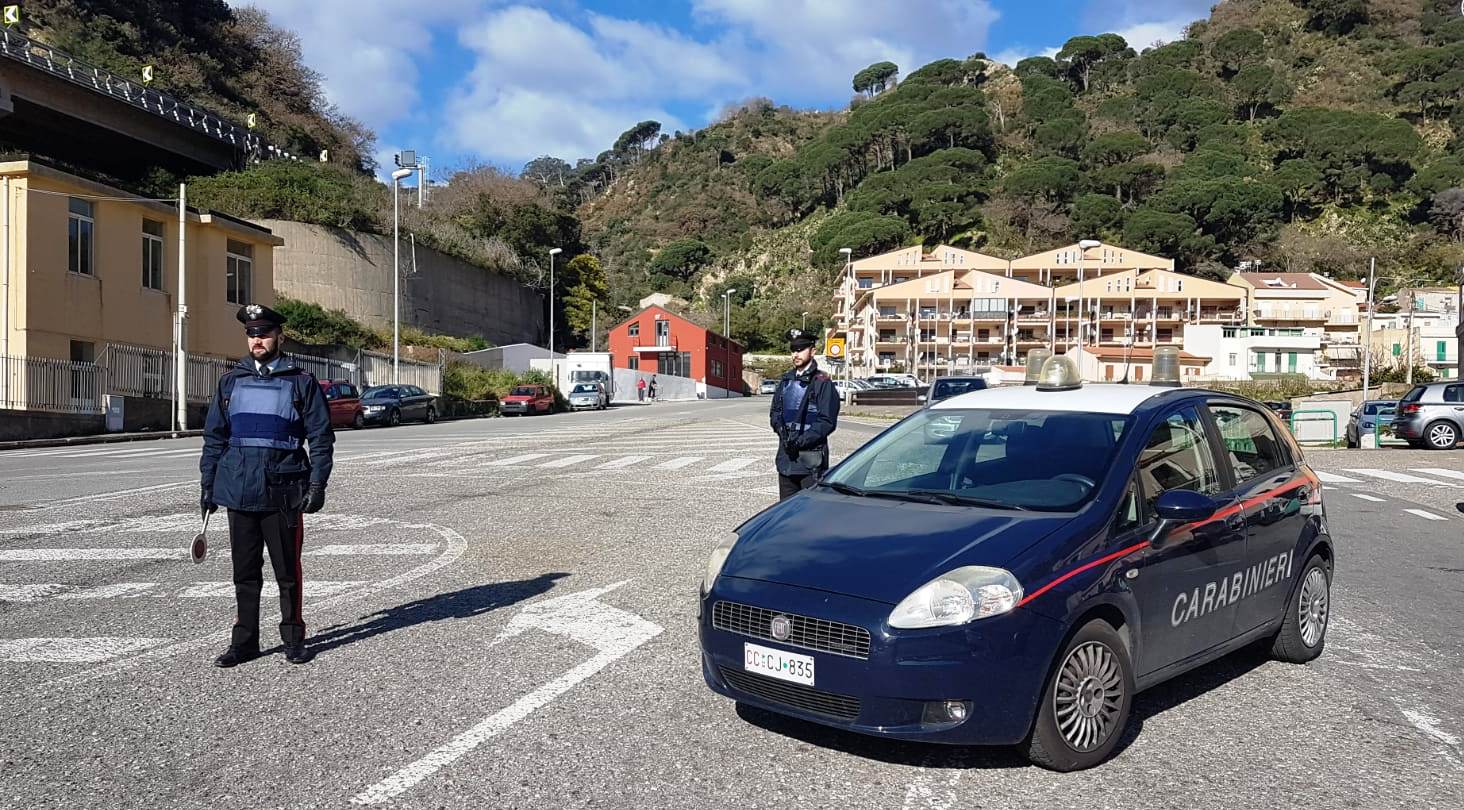Spaccio, arrestati due giovani incensurati