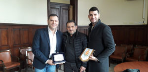 L'Amministrazione premia il cantante Natale Galletta