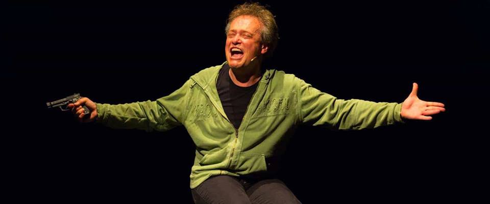 Al Clan Off Teatro lo spettacolo "A testa sutta" di Luana Rondinelli