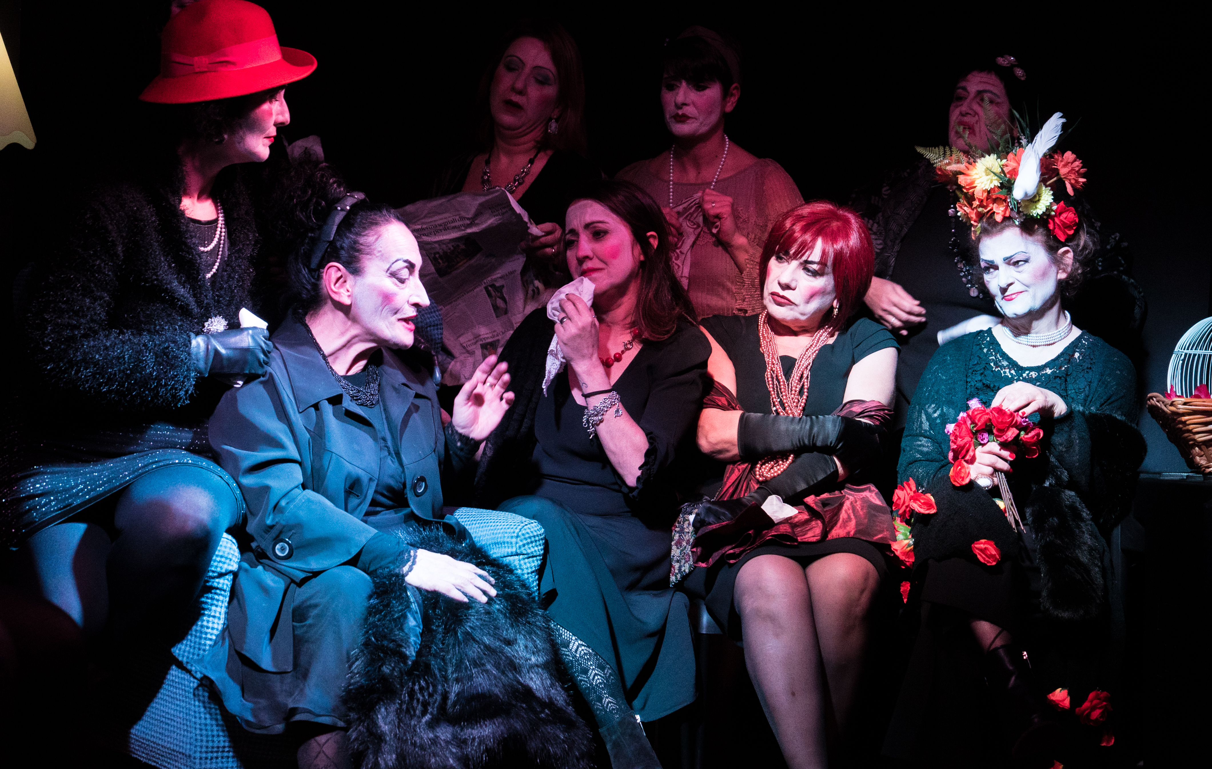 Lo spettacolo Vivissime condoglianze torna al Teatro della Luna Obliqua