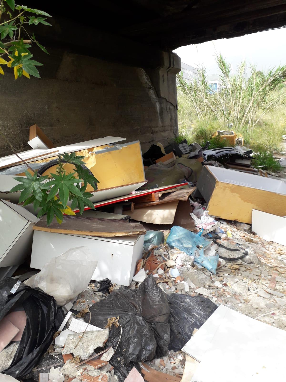 Degrado in via Consolare Valeria, Pergolizzi scrive a Messinaservizi