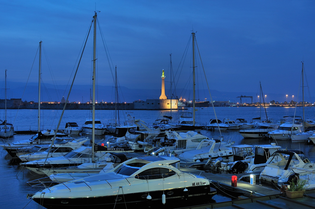 Ambiente, il Marina del Nettuno è l'unico porto siciliano ad aver issato la bandiera blu