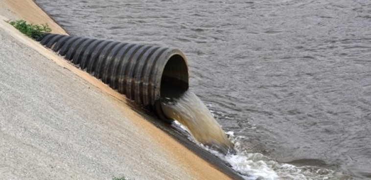 Acque fognarie nel torrente Fondachello: sequestrato il depuratore