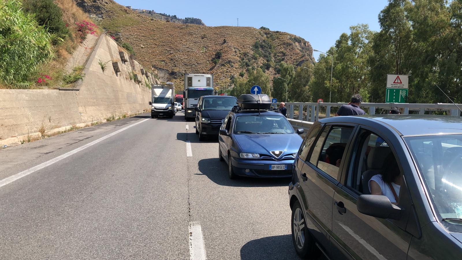 Esodo estivo: traffico da bollino nero. Possibili criticità su A18 e A20