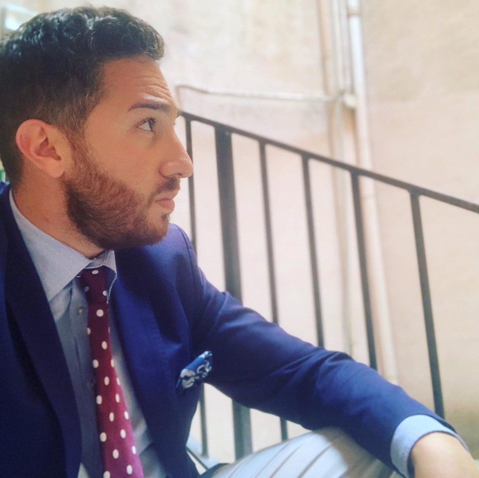 L'inno al mare di Santi Cautela dal titolo"A vele spiegate" si traduce in ebook