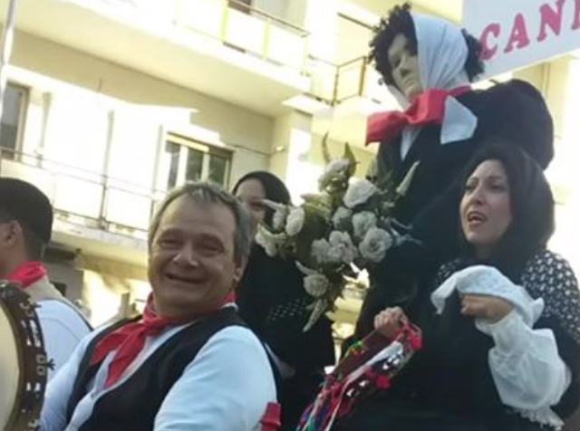 Carnevale delle polemiche, personaggi "illustri" sui Carri allegorici