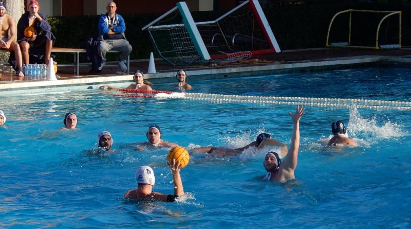 PALLANUOTO – Dietrofront delle Federazione Italiana Nuoto: sospensione dei campionati