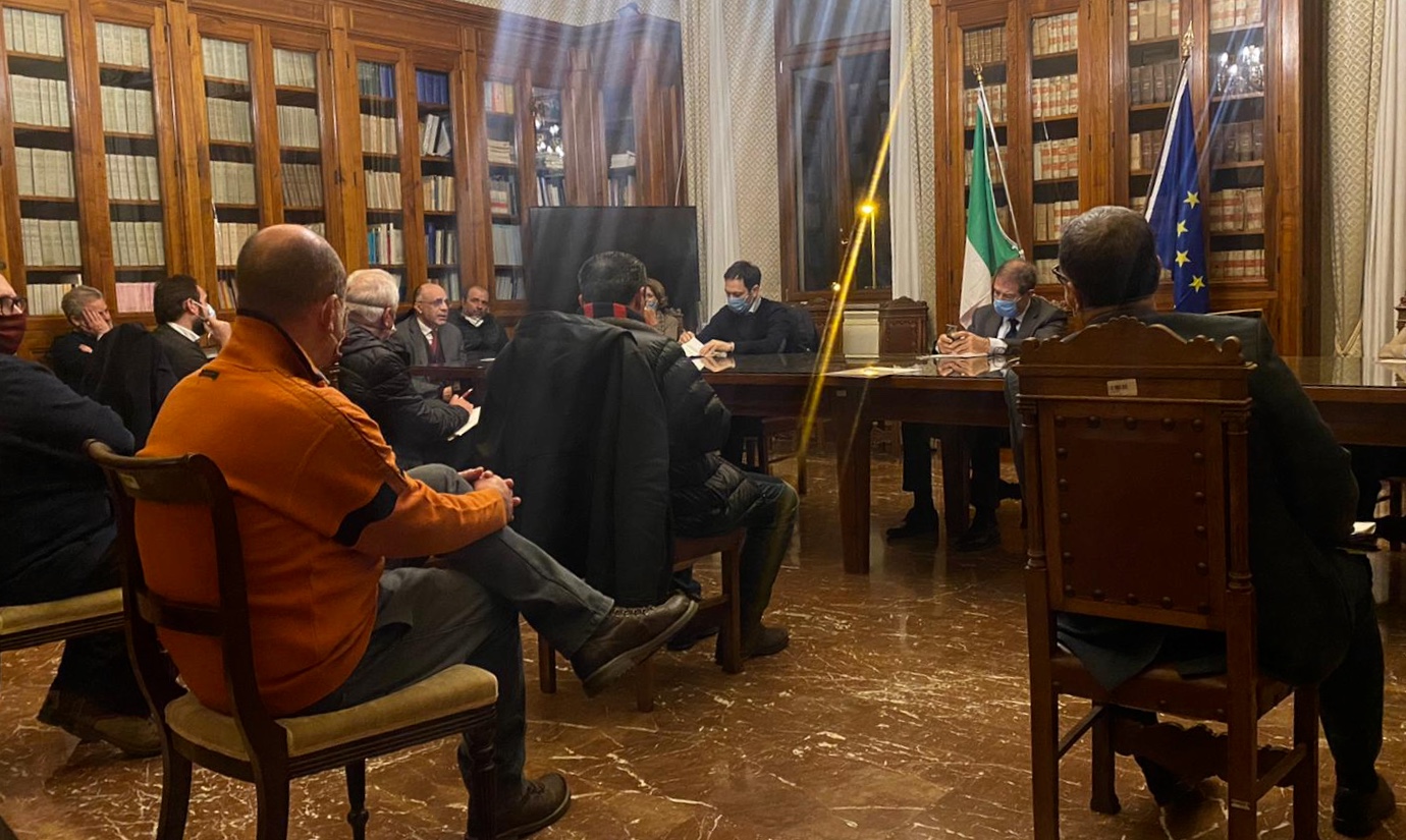 Vertice in prefettura, la Regione vara le misure di contrasto