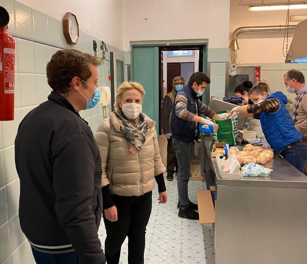 Solidarietà, donazione di Faranda agli ospiti della mensa di S. Antonio