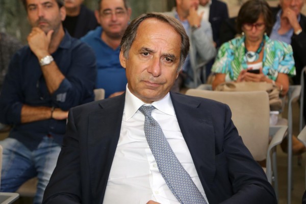 Caos-Covid, Mancuso convoca una conferenza stampa per "strigliare" l'Asp