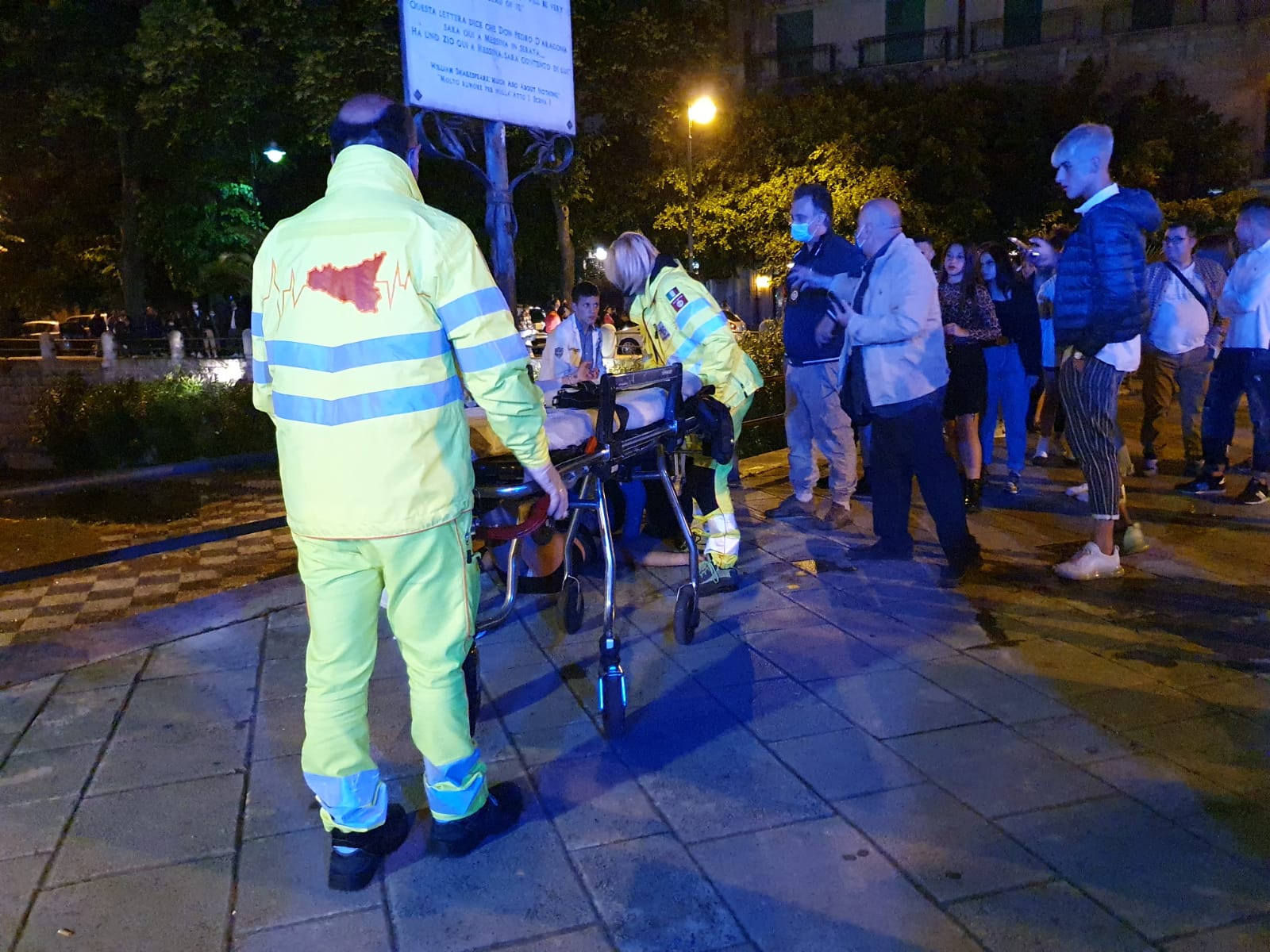 Movida turbolenta, 12enne finisce in ospedale per 2 birre