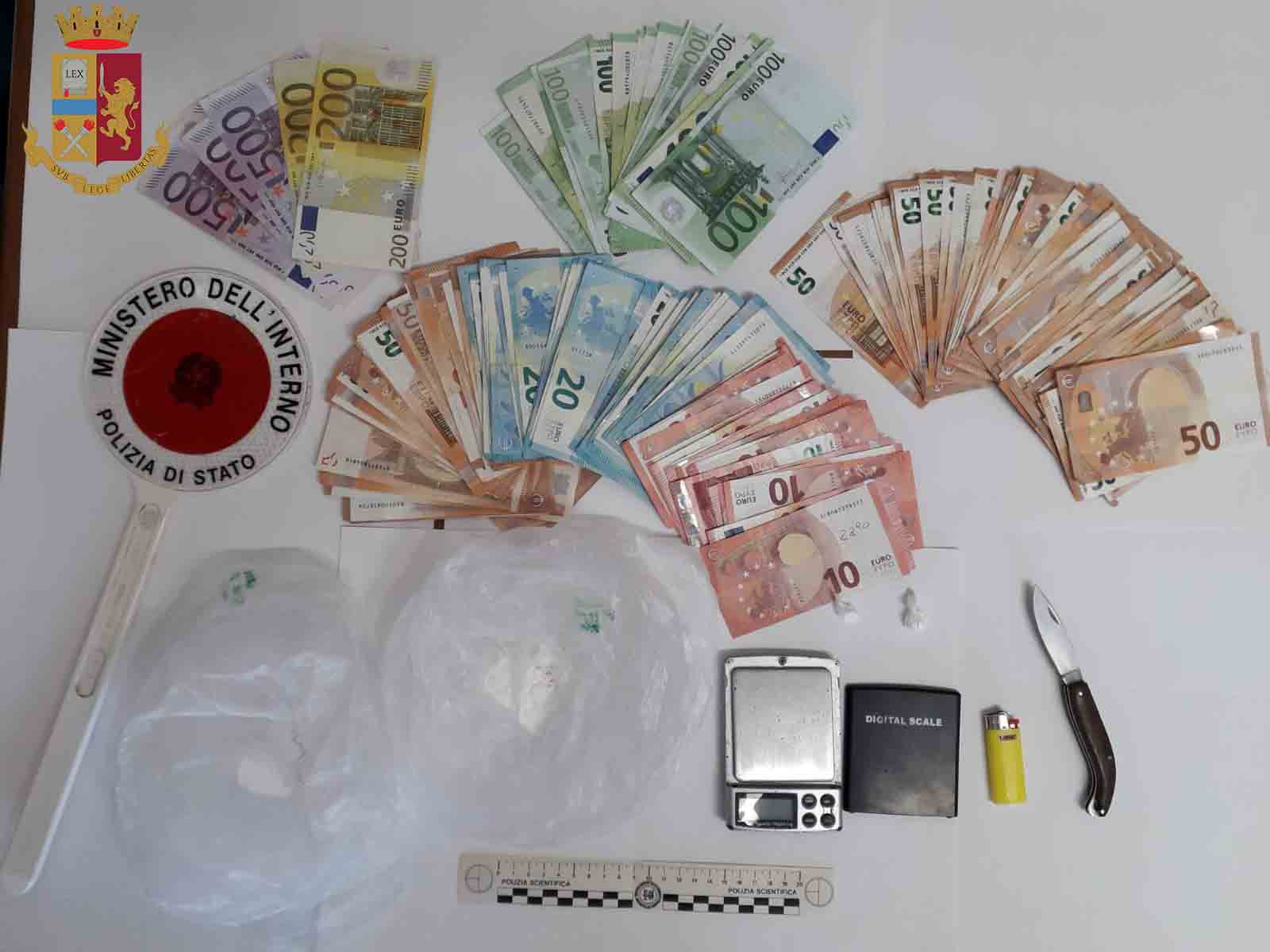 Barcellona, arrestato 61enne per spaccio