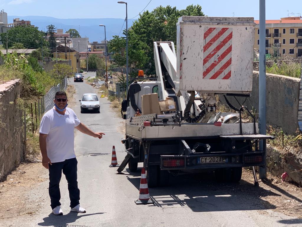 Miracolo, tornata la luce in via Monte Rosa a Giostra