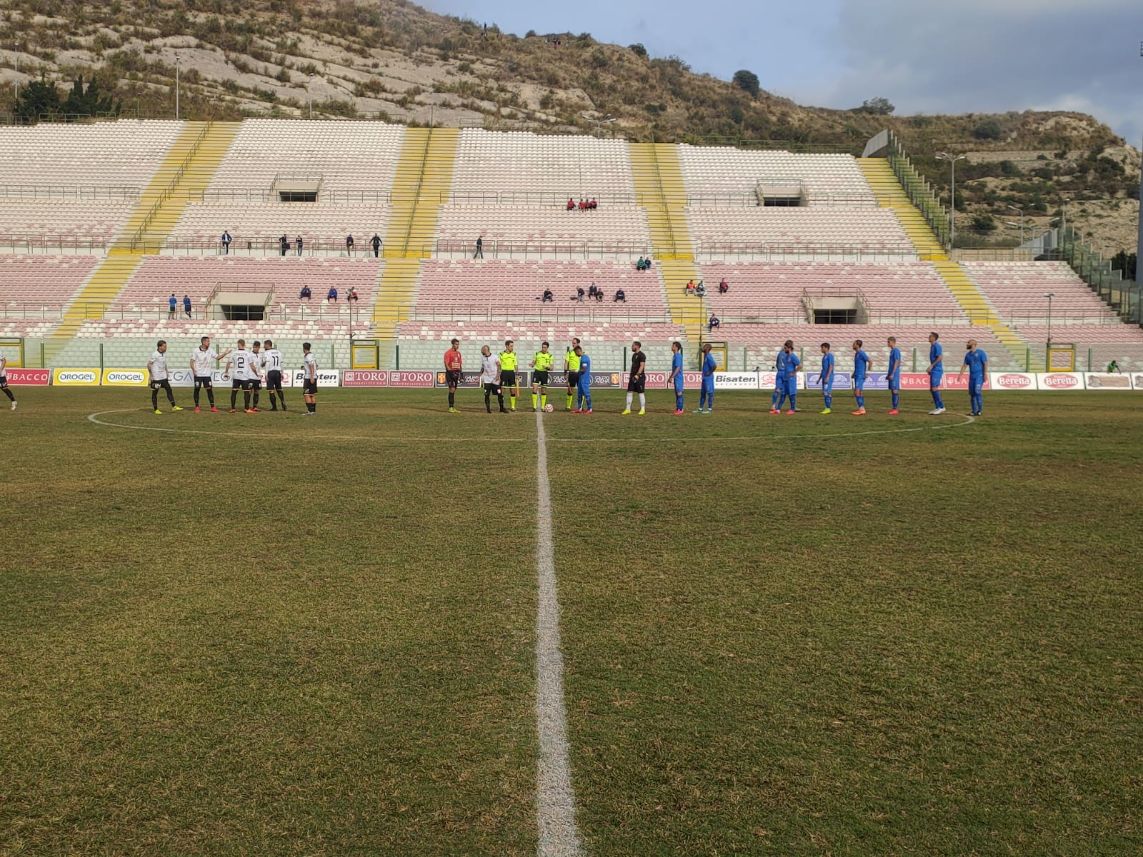 CALCIO SERIE D – ACR Messina va al tappeto. Basta un rigore di Caballero per far volare il Football Club