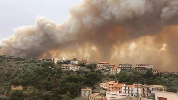 Incendi nel messinese, dichiarato lo stato di crisi