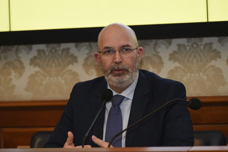 Governo, Crimi “Paese non può permettersi cambio Esecutivo”