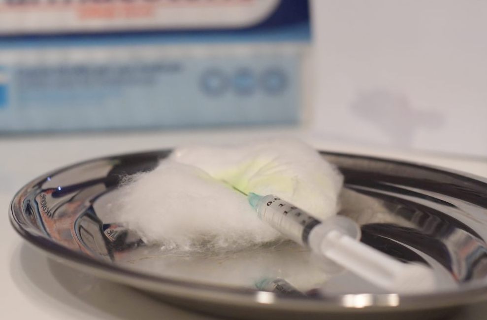 Vaccini, esposto di Codacons contro Astrazeneca