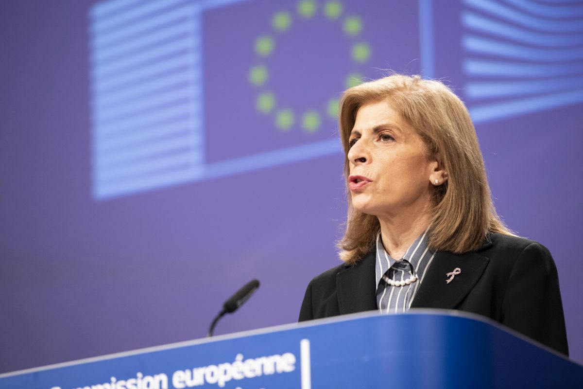 Vaccini, Commissione Ue “Ritardi inaccettabili”
