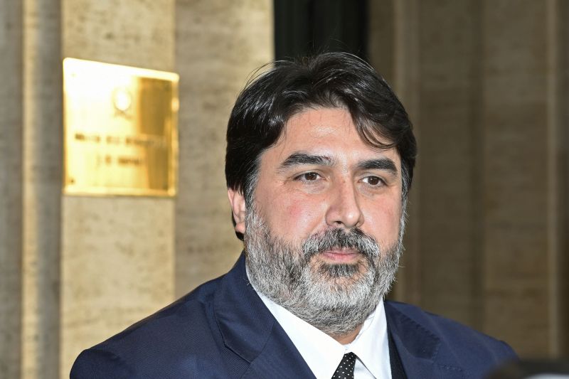 Coronavirus, Solinas “Sardegna in zona gialla o azione legale”