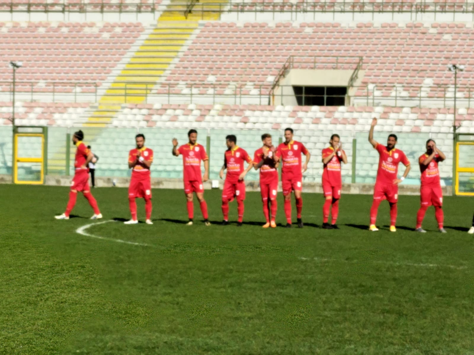 CALCIO SERIE D – Primi tempi: ACR fermata dal palo di Cristiani. Fc Messina regge l'urto col San Luca
