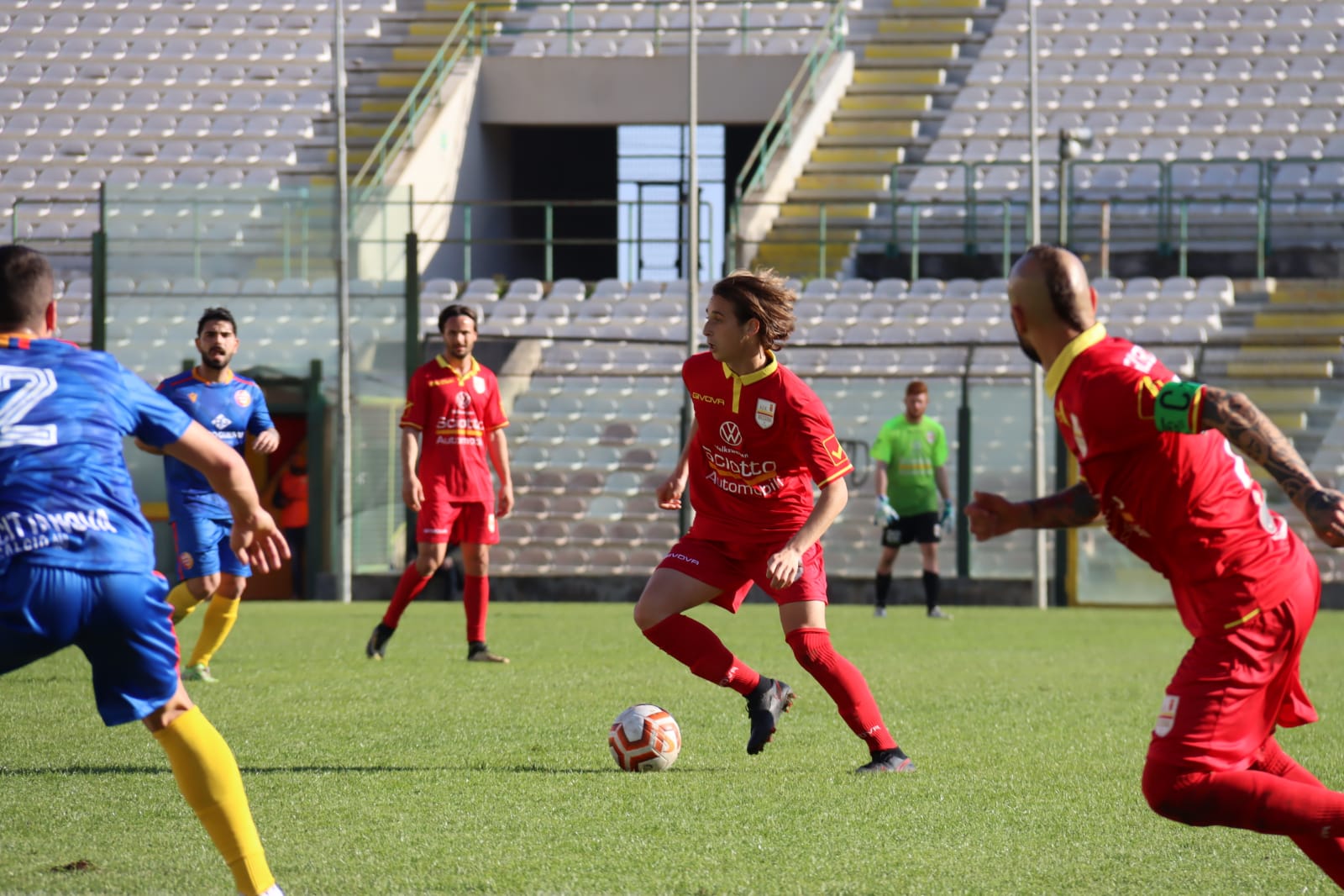 CALCIO SERIE D – Acr Messina nella tana del Biancavilla. Fc Messina ospita il Dattilo 1980