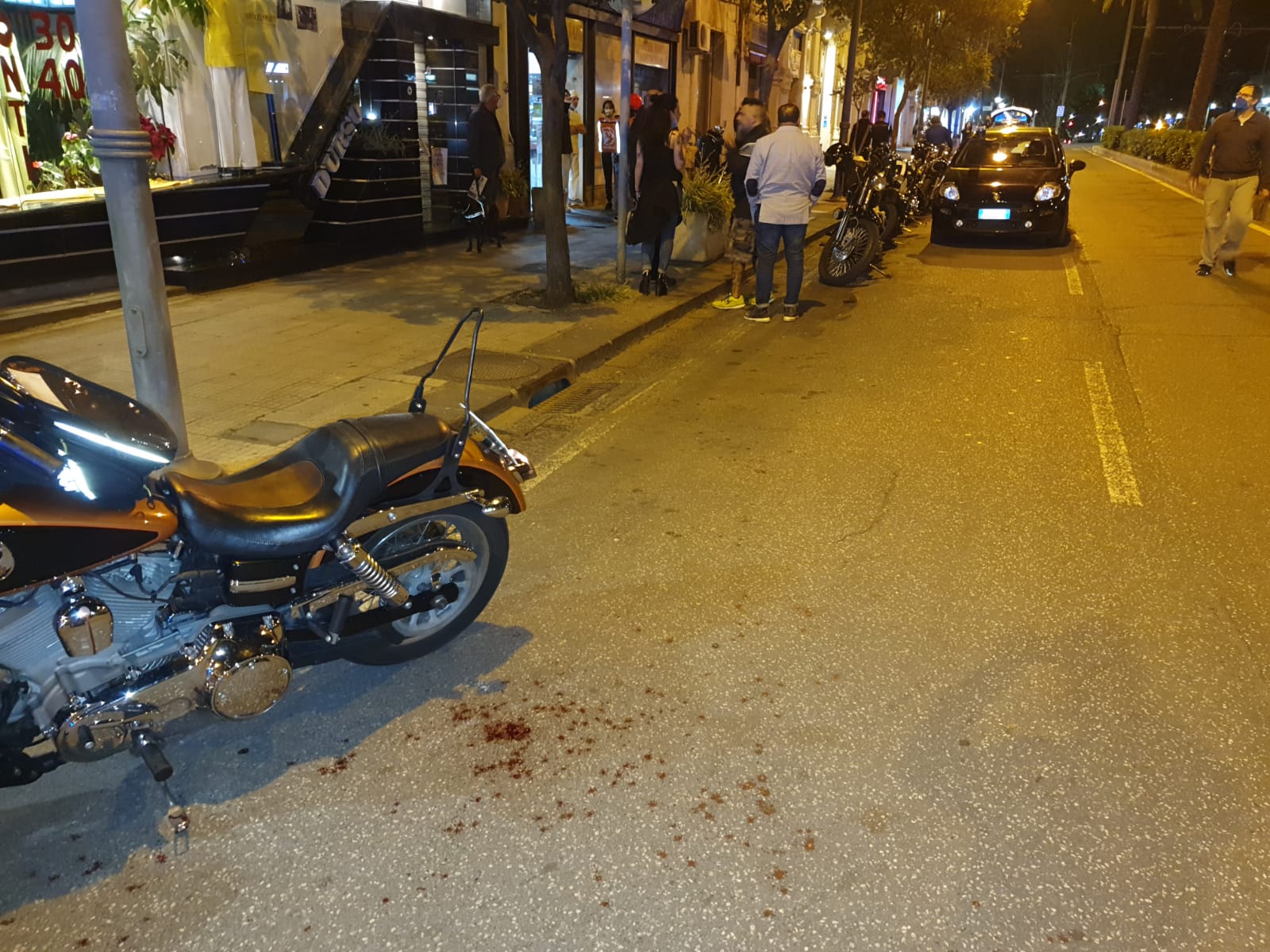 Scontro fra bande di motociclisti: ci sono feriti
