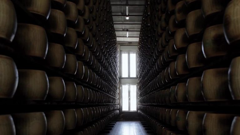 Parmigiano Reggiano, vendite in crescita del 12% rispetto a pre-pandemia