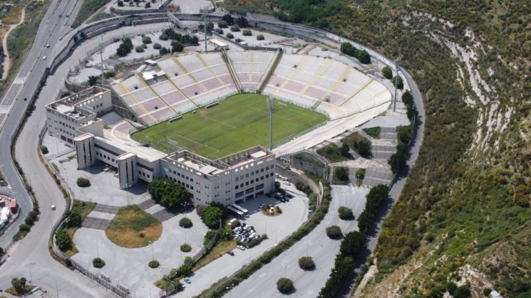 Impianti sportivi, Comune non risponde a Regione e interviene Gioveni