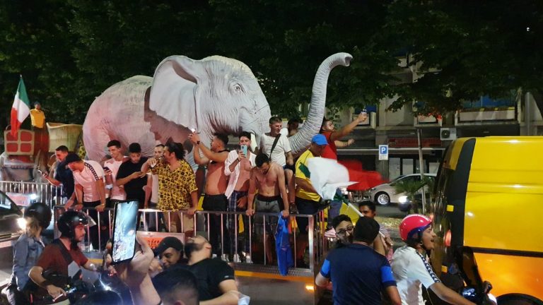 Italia in finale, la notte magica di Messina. FOTO