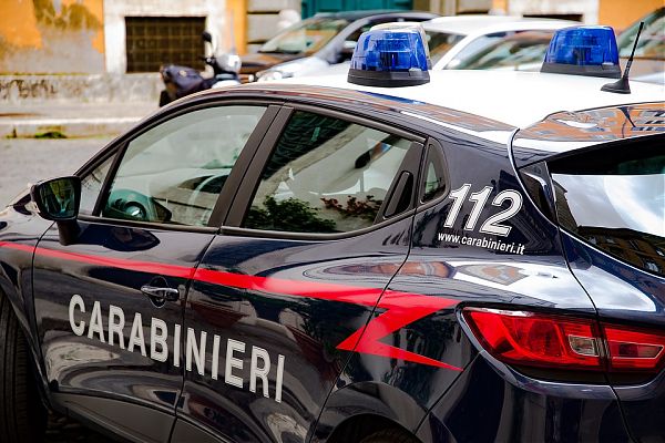 Rapinano minore con spranga, tre egiziani arresti