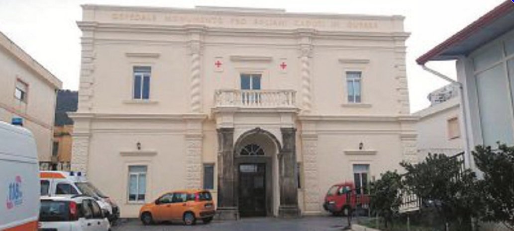 Ospedale Lipari, Uil e Uil-FP lanciano l’allarme: “Negato un diritto”