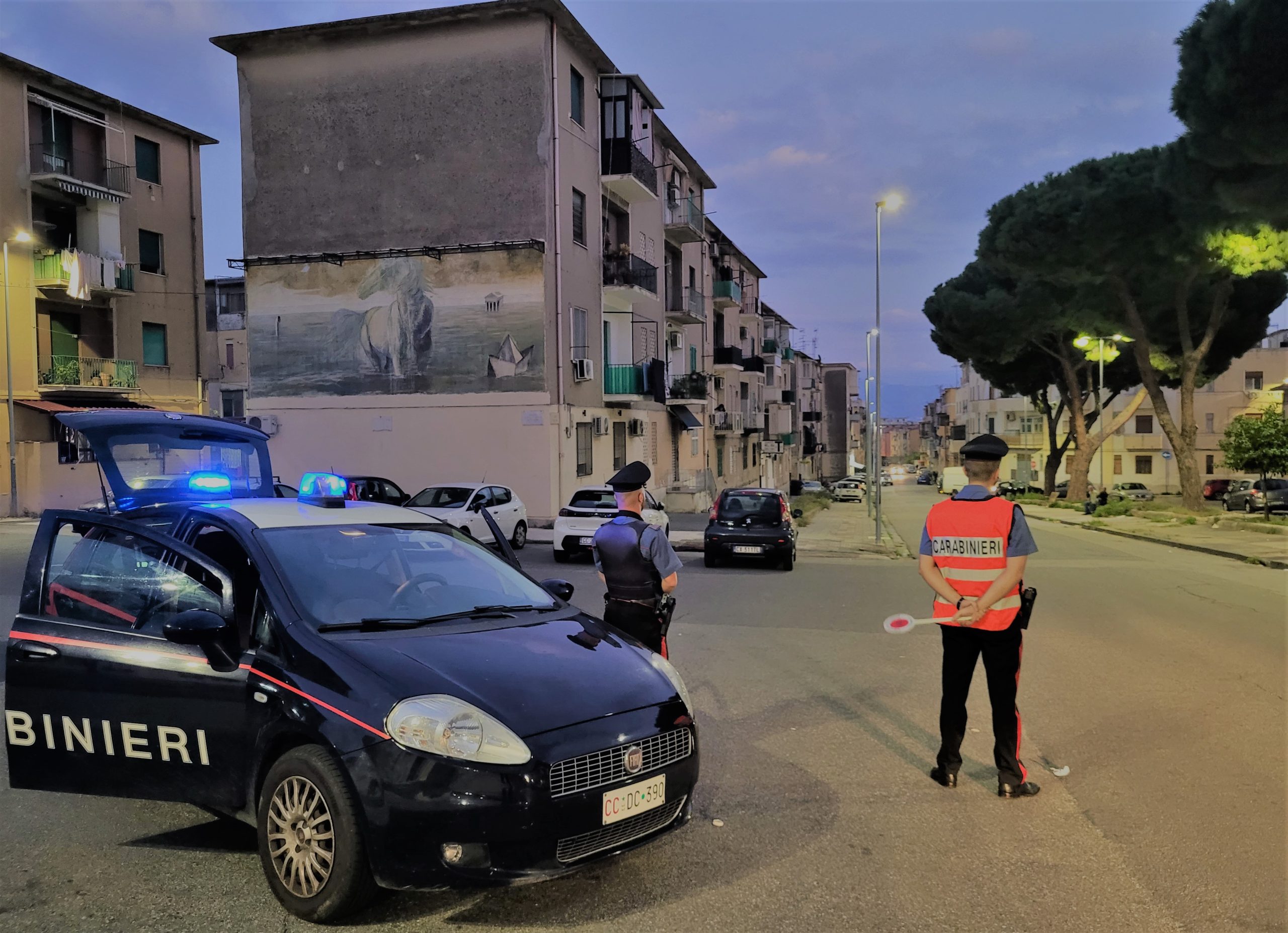 Era ai domiciliari e gestiva piazza di spaccio a Giostra
