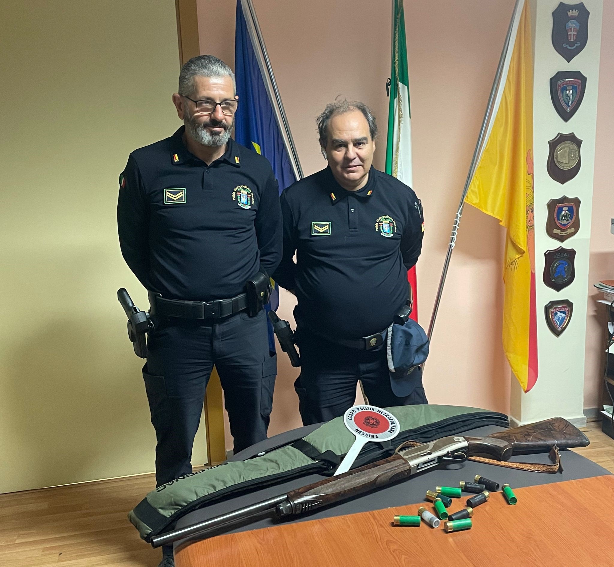 Caccia non autorizzata, multa e sequestro