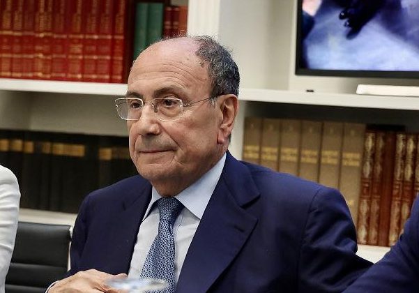 Non c’è il ritorno alle province, maggioranza sotto