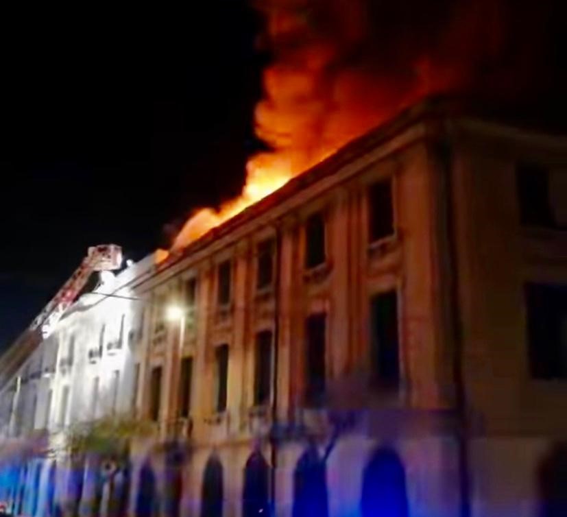 Galleria Vittorio Emanuele in fiamme
