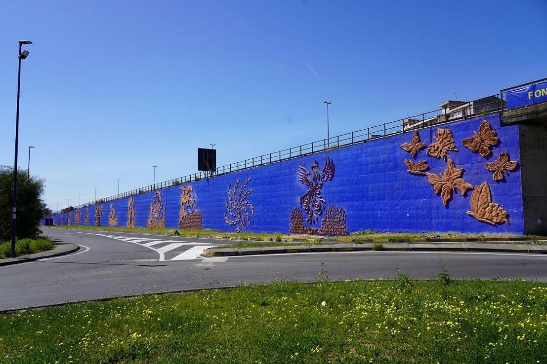 Porta delle Farfalle: la più grande opera in bassorilievo
