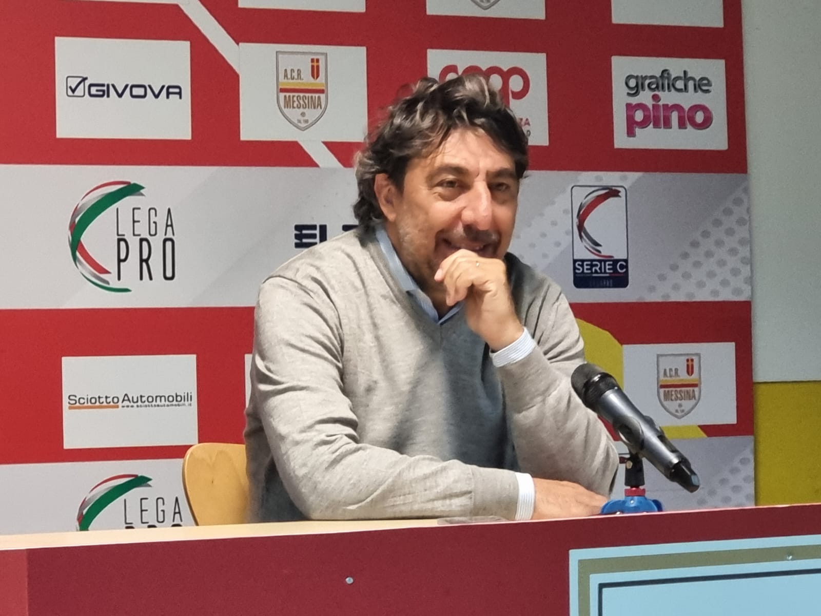 Manfredi ai giornalisti: “una favola per i tifosi e la Città”