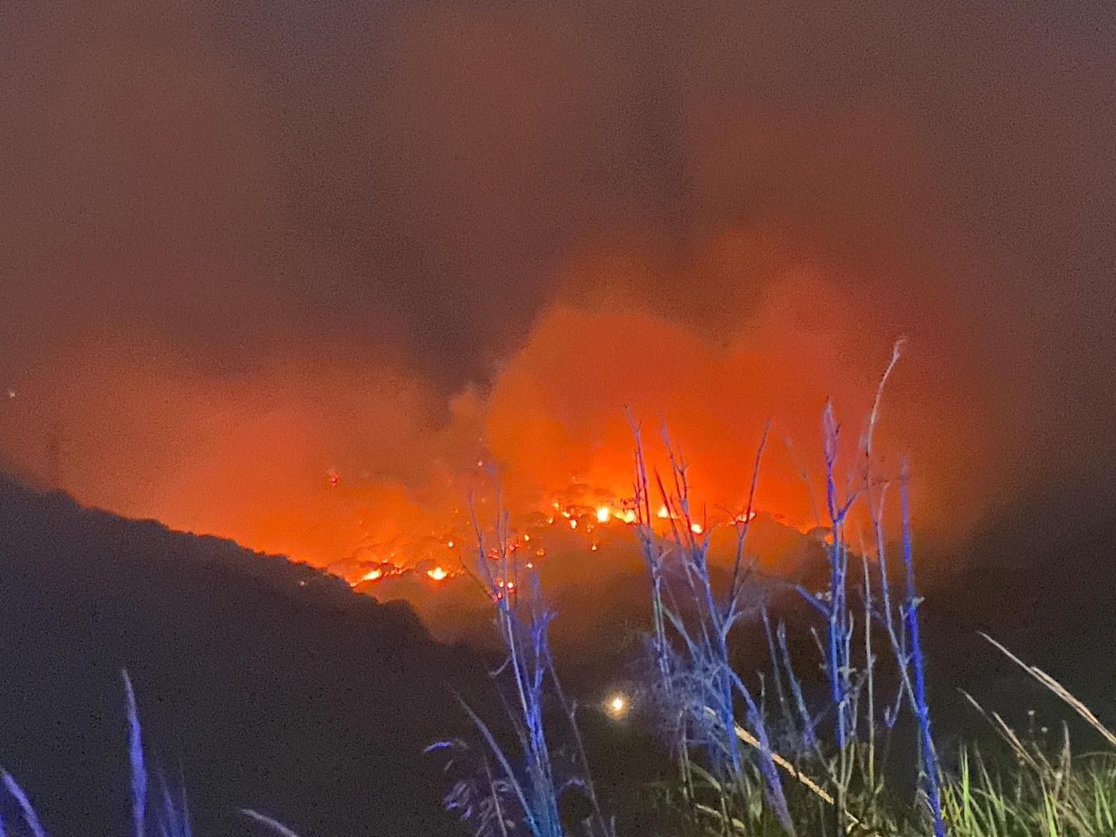 Incendi, lo schiaffo di Musumeci alla “sua” Sicilia. E’ scontro Roma-Palermo