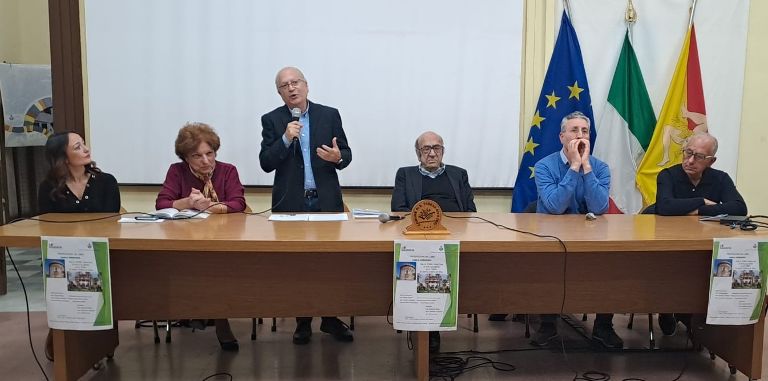Le torri e la storia della Riviera nel saggio di Carlo Gregorio
