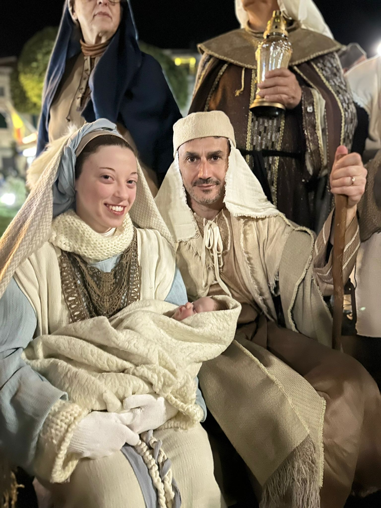 Grande successo per il presepe itinerante a Piazza del Popolo